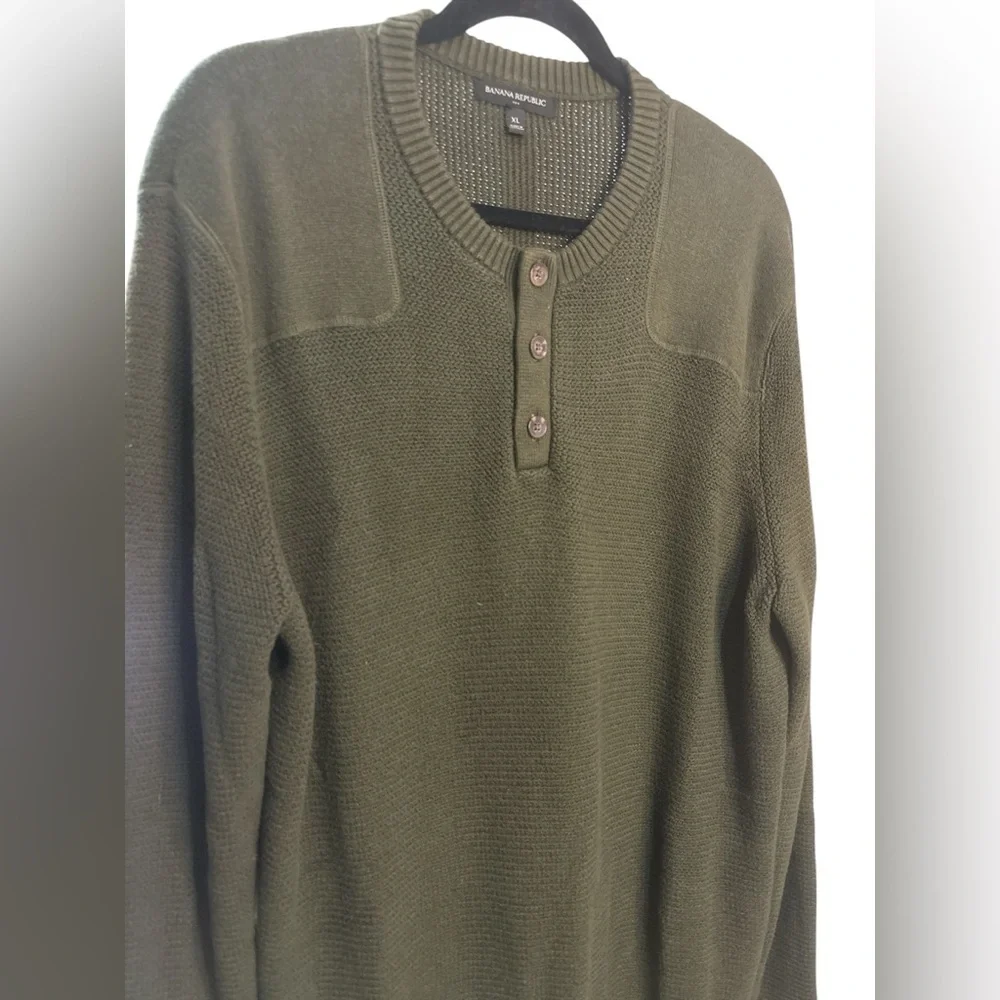Banana Republic Green Crewneck Sweater Classic Knit
